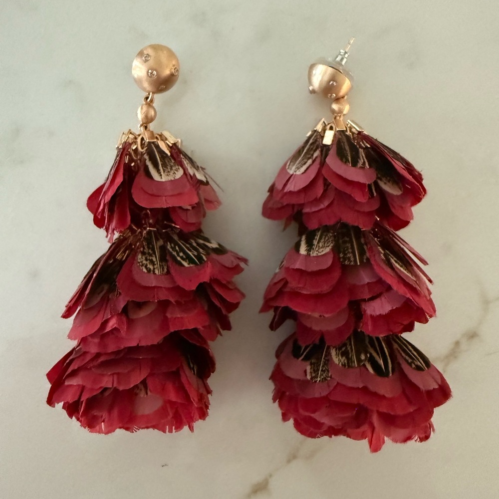Kendra Scott feather earrings